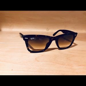 Ray Bans Original Wayfarer - Good Condition